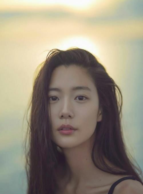 霓虹舞娘